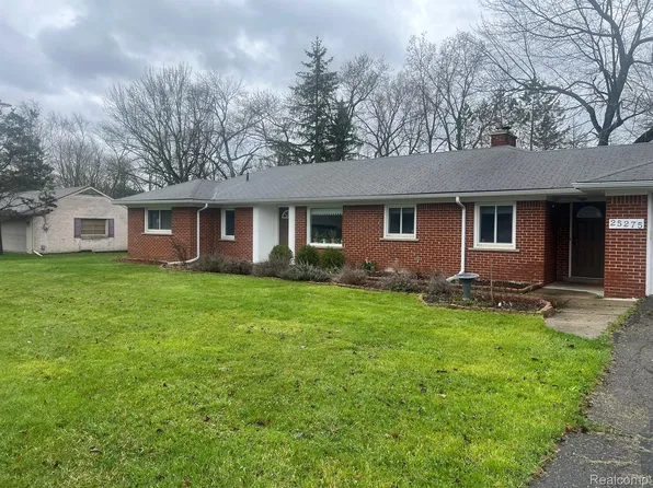 25275 Peekskill, Southfield, MI 48033