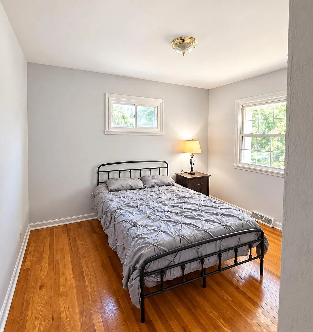 3 bed, 1361 sqft, $2,980 — Photo 3