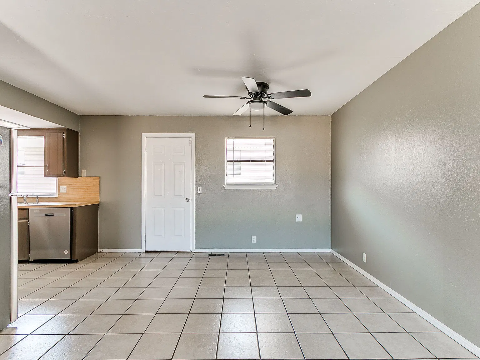 1022 Chowning Avenue — Photo 4