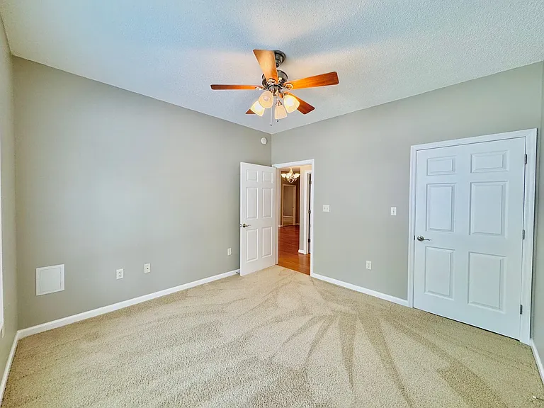 226 Beaver Creek Dr — Photo 13