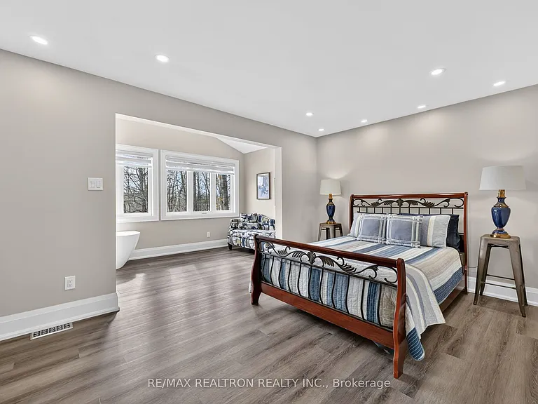 5145 Severn Pines Cres — Photo 21