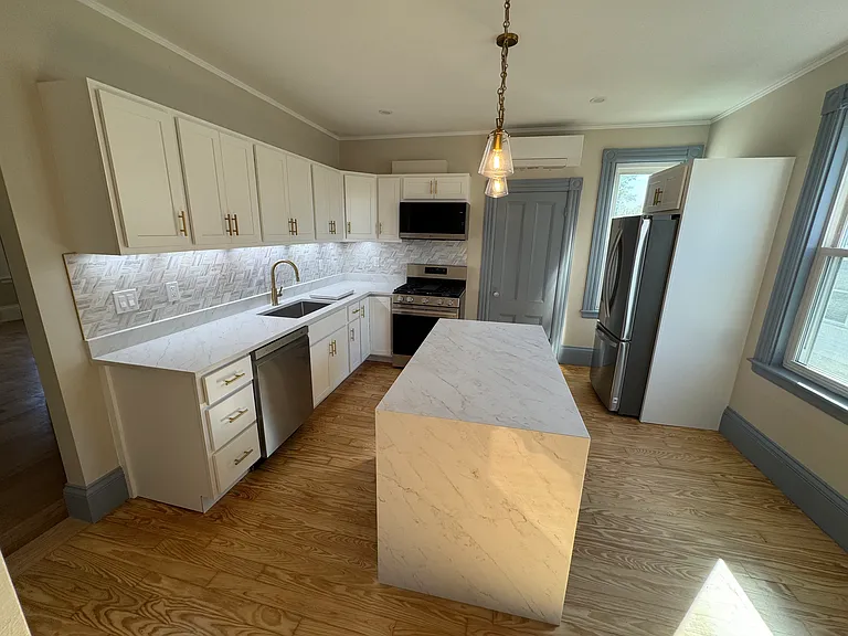 145 Court St #2 — Photo 15