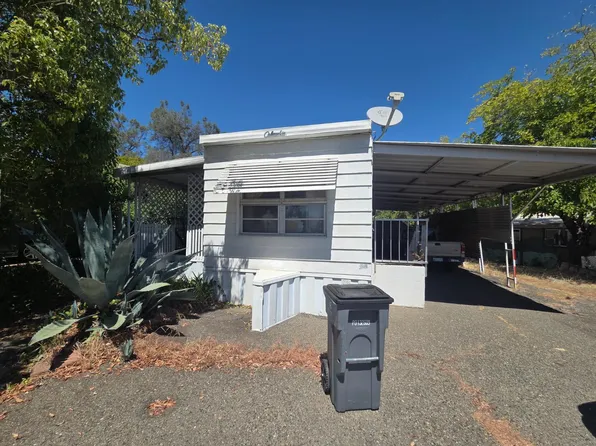 6110 Nob Hill Dr, Newcastle, CA 95658