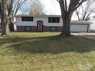 14 Circle Ter, Manly, IA 50456