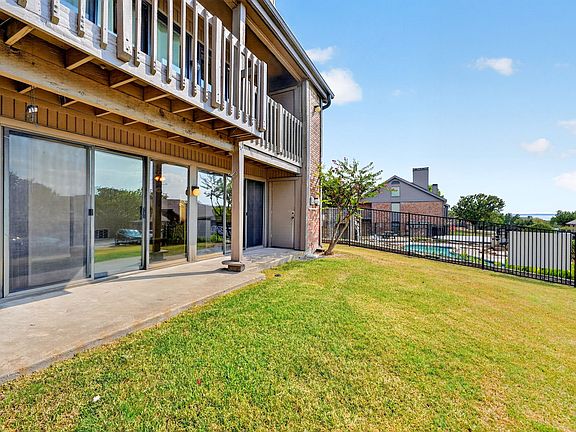 4th image of 807 Signal Ridge Pl