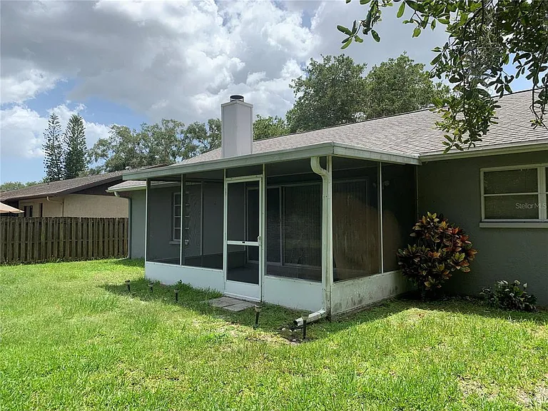 2193 Cork Oak St E — Photo 30