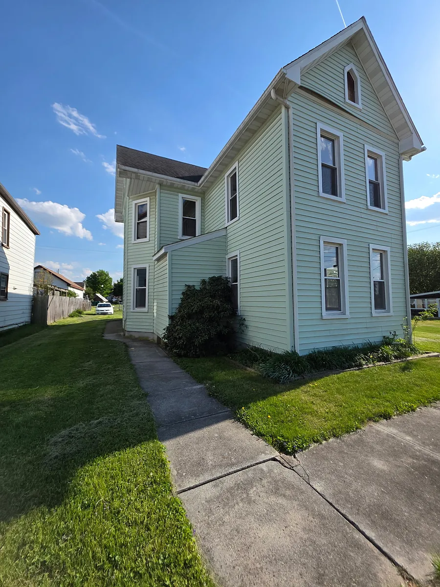 Building Photo - 116 Linden Ave