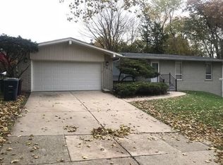 2815 Colony Rd, Ann Arbor, MI 48104