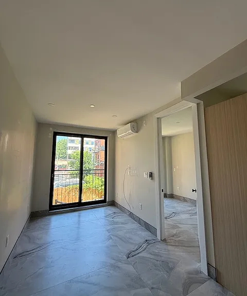 637 Quincy St #2B — Photo 1