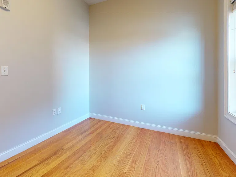 151-153 Meridian St #2 — Photo 15