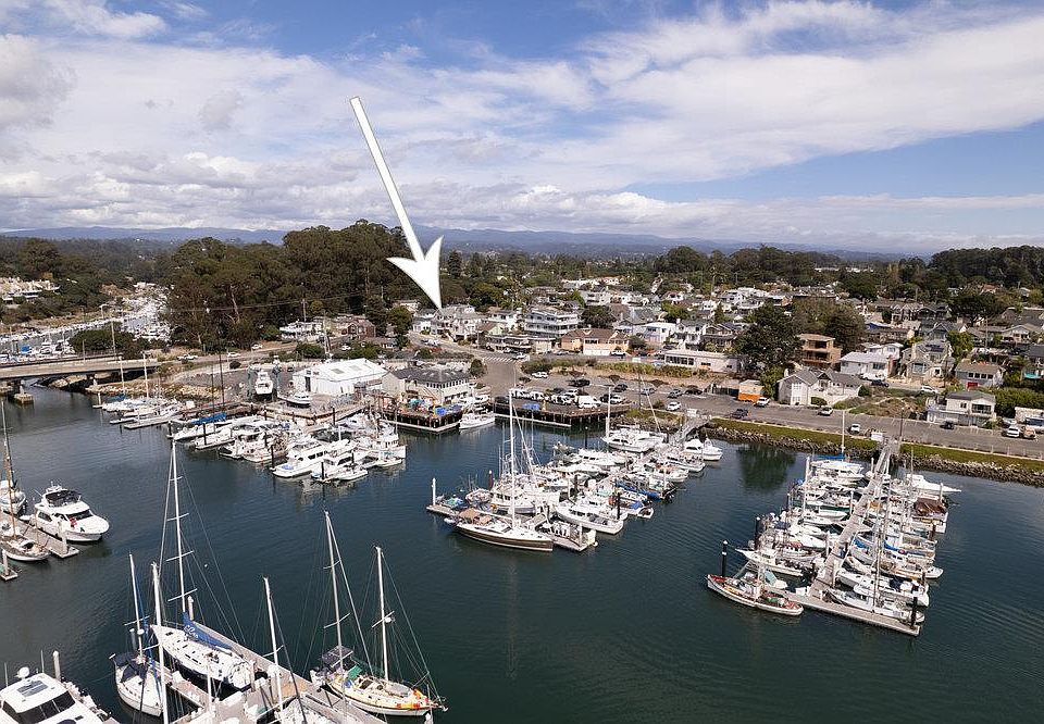 470 Lake Ave Santa Cruz CA 95062 Zillow