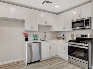 7052 Mountain Meadow Ln #0, Las Vegas, NV 89147