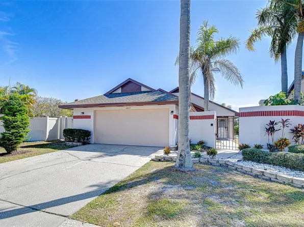 10825 Venice Cir, Tampa, FL 33635