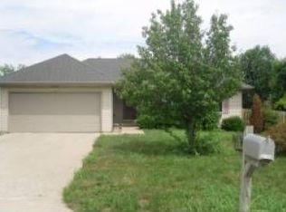 310 N Arrowhead Rd, Willard, MO 65781