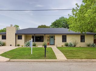 500 S Rio Grande St, Lockhart, TX 78644