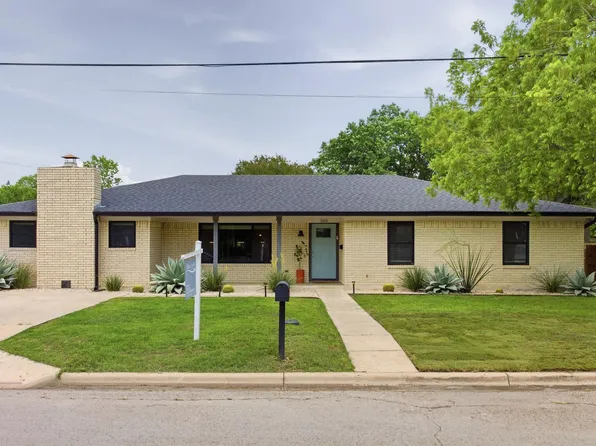 500 S Rio Grande St, Lockhart, TX 78644