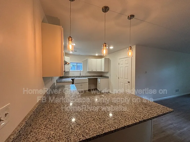 882 Maple Dr — Photo 11