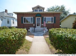 109 E 3rd St, O'Fallon, IL 62269