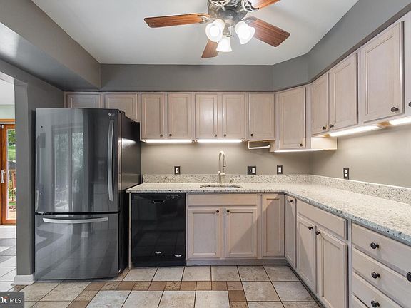 4th image of 4 Fairbridge Ct