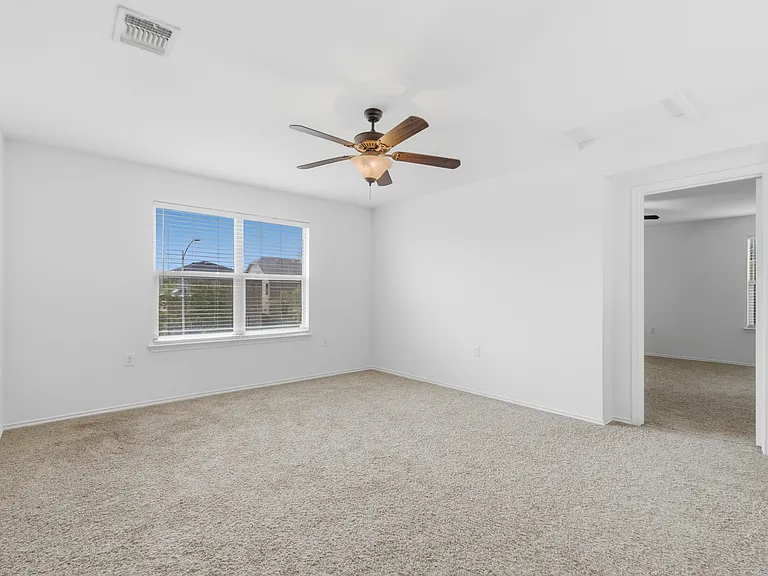 11200 Drumellan St — Photo 44
