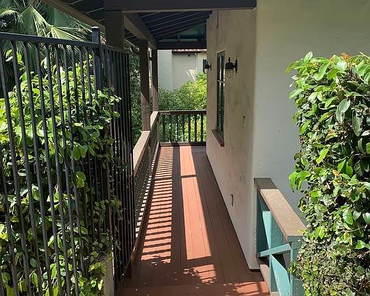 5th image of 717 Hillcrest Ave