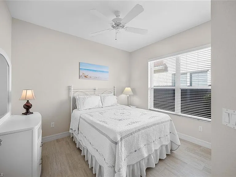6542 Marbella Dr — Photo 26