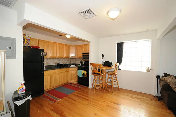 Rented by Urban Spaces Realty Group | media 4