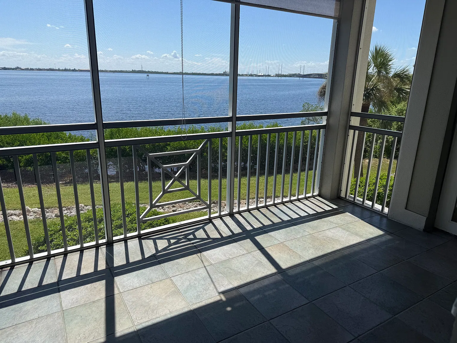 2 bed, 1720 sqft, $1,900 — Photo 3