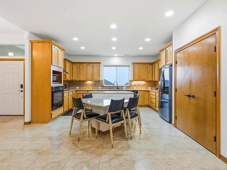 477 Heritage Hills Dr — Photo 18