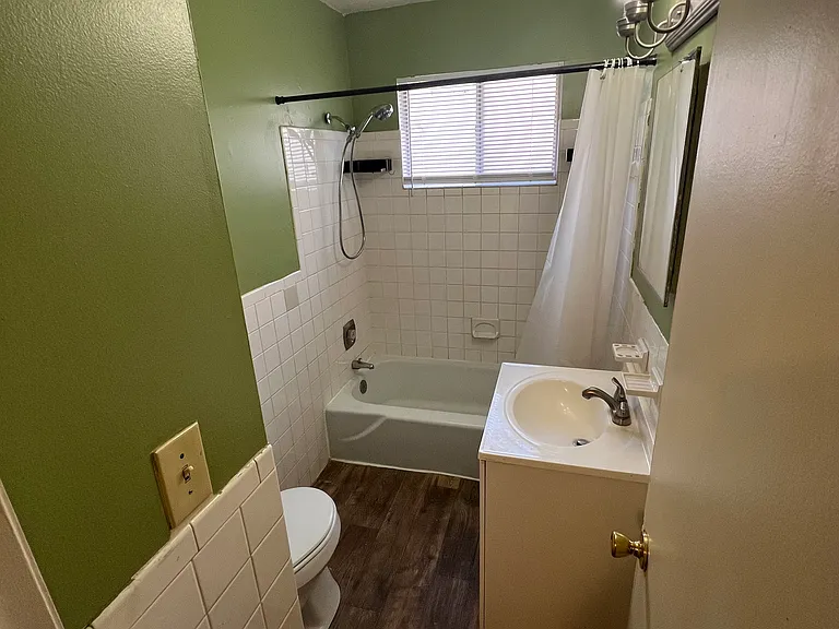 8020 Campbell St — Photo 15