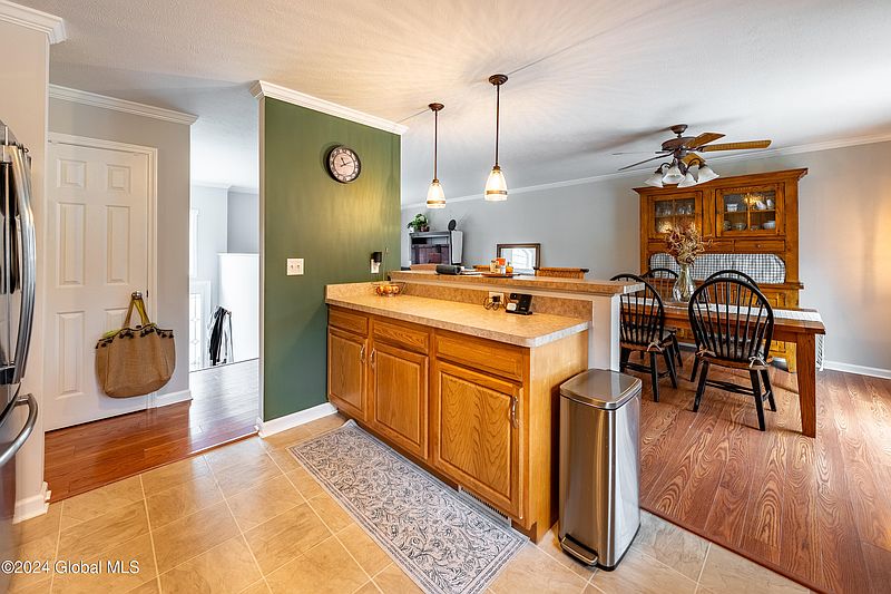5th image of 7 Tucker Pond Court