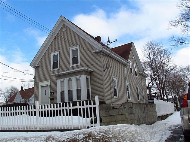 2nd image of 86 Tribou St