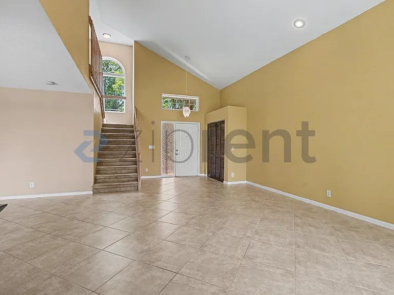 10271 NW 10th Ct — Photo 15