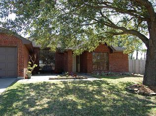 2491 Woodbury St, Pearland, TX 77584