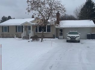 34950 Bainbridge Rd, Solon, OH 44139