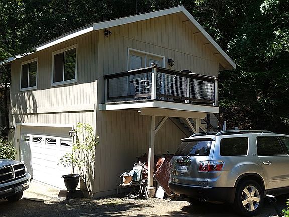 Art Studio with porch above