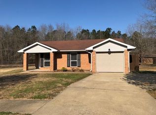 100 Barnsbury Ct, Raeford, NC 28376