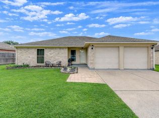 1403 Packsaddle Ln, Baytown, TX 77521