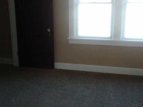 3rd image of 423 Boltin St