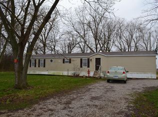 405 N Wood St, Odin, IL 62870