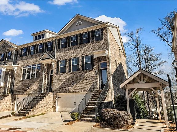 2nd image of 2006 Raven Way