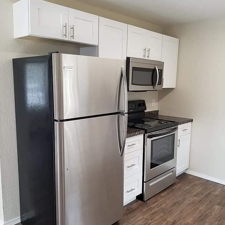 1st image of 3278 W 9th Ct #B