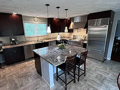 390 Tiona Rd — Photo 6