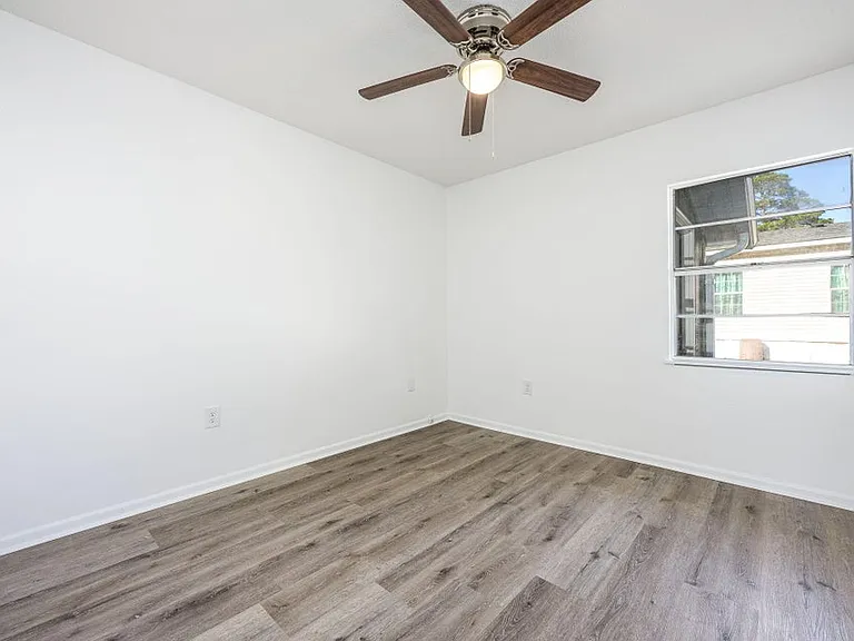 1013 Holton Ave #1 — Photo 18