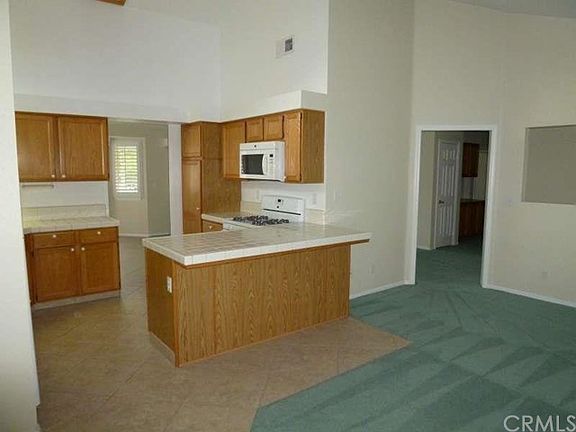 4th image of 1491 E Beringer Dr