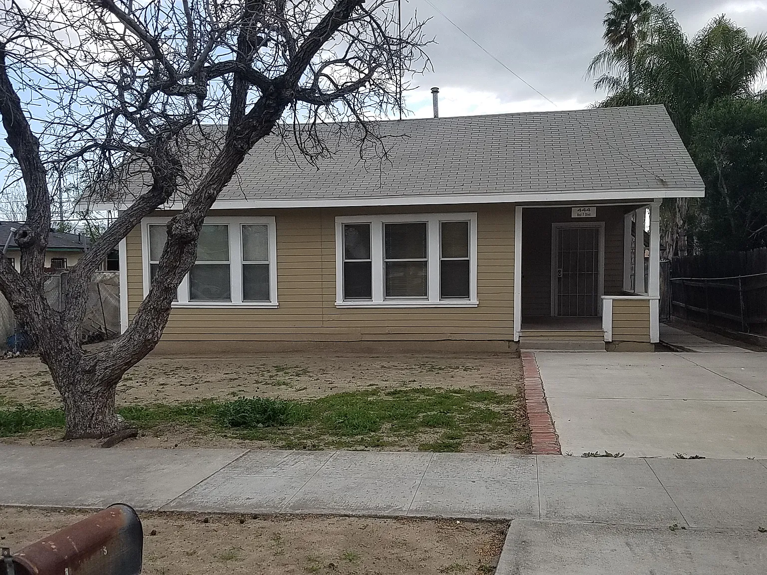 2 bed, 1128 sqft, $2,000 — Photo 1