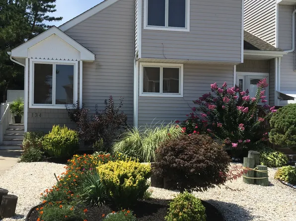 134 E Austin Ave, Wildwood Crest, NJ 08260