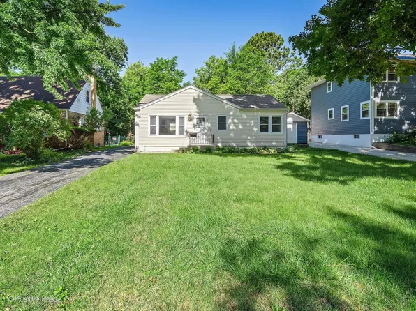 4342 Washington St, Downers Grove, IL 60515
