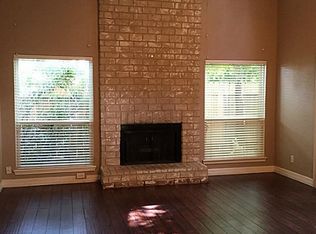 880 Tully Rd APT 1, Houston, TX 77079