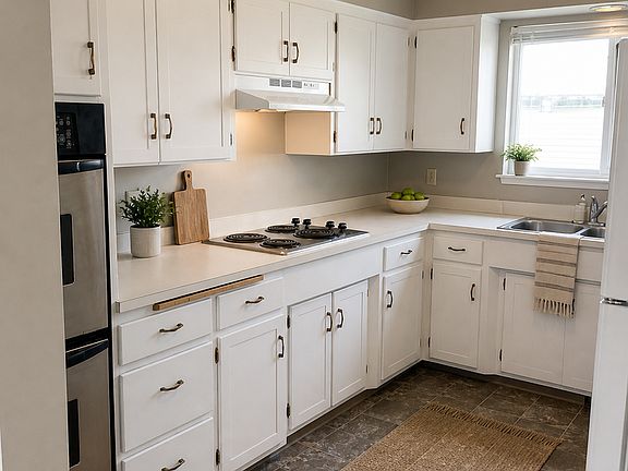 5th image of 108 W Orchard Ave